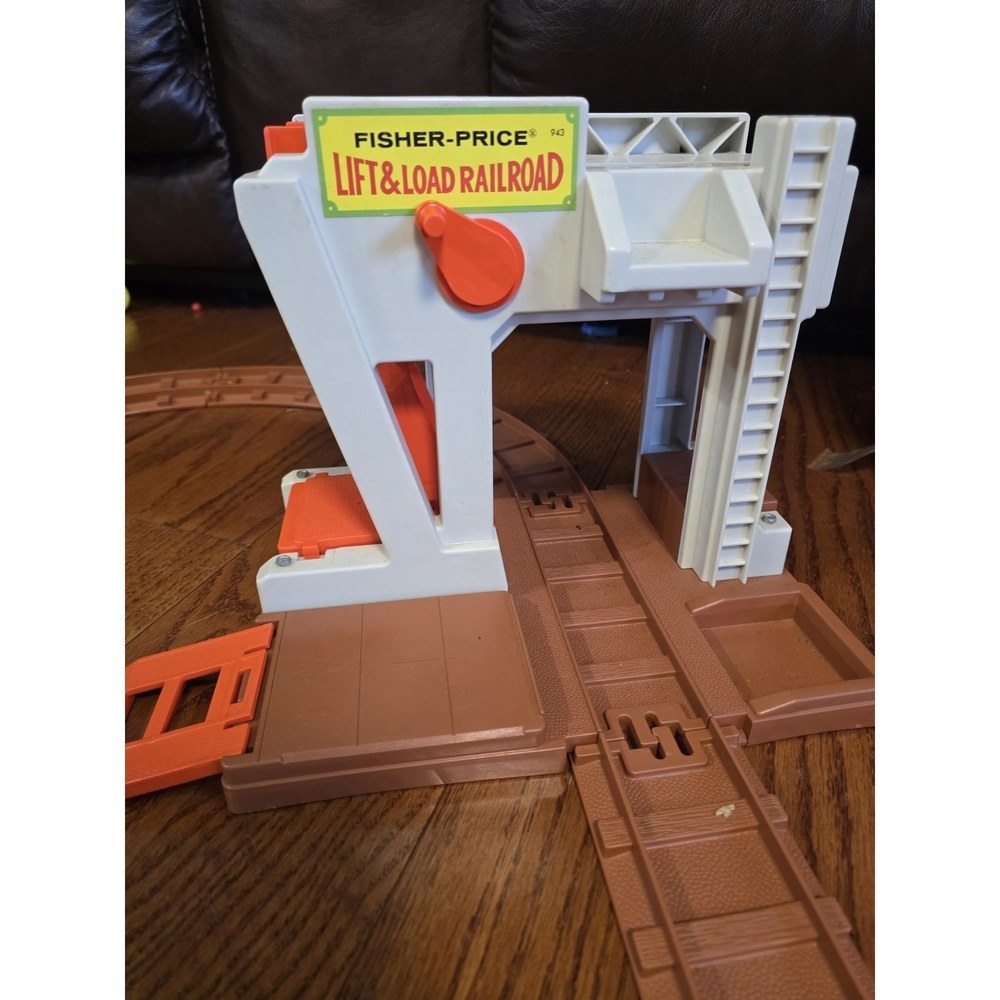 Fisher Price Little People Lift and Load Railroad #943 near complete - Picture 9 of 16
